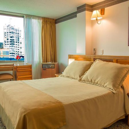 Hotel Villavicencio Plaza Экстерьер фото