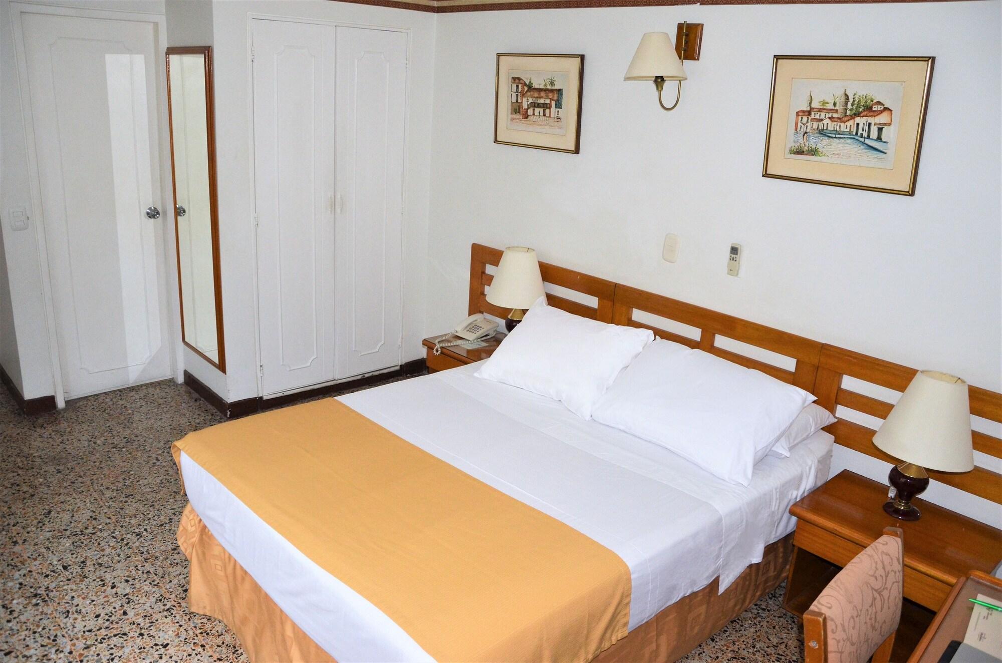 Hotel Villavicencio Plaza Экстерьер фото