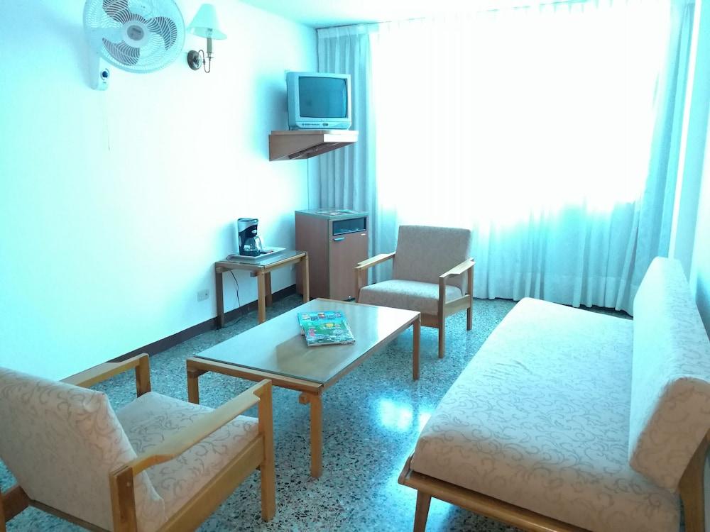 Hotel Villavicencio Plaza Экстерьер фото