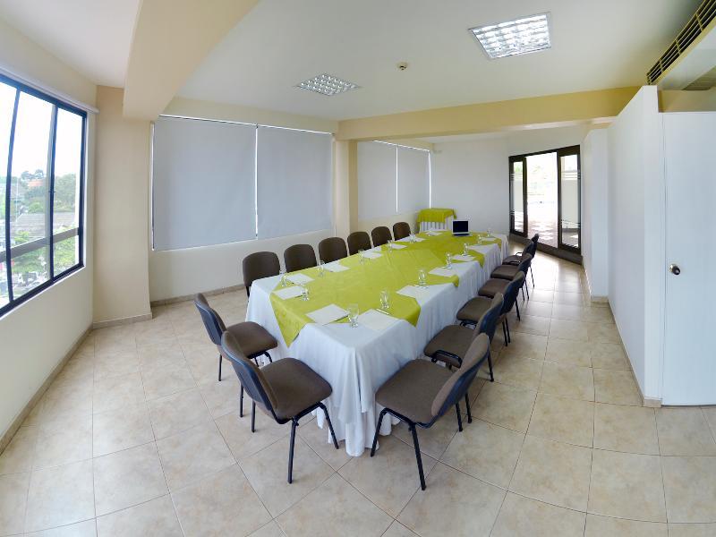 Hotel Villavicencio Plaza Экстерьер фото